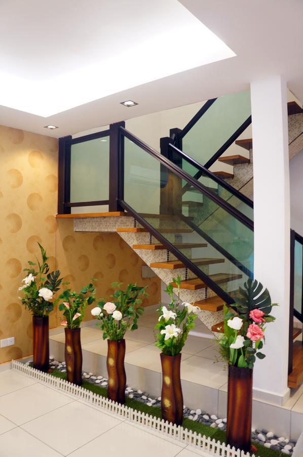 Gurney Luxe Inn George Town Exterior foto